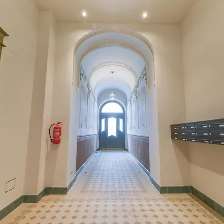 Brand New Apartment Next To Old Town Square Prague Exterior photo