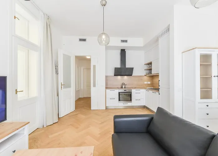 Brand New Apartment Next To Old Town Square
