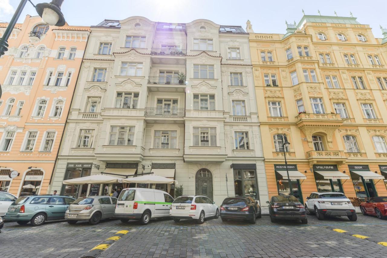 Апартаменти Brand New Next To Old Town Square *